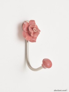 Minimalists Chintz Flower Hooks (COR)