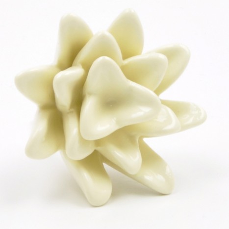 Cream Spiky Flower Knob